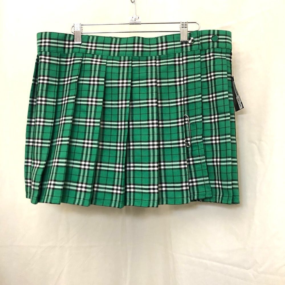 Spirit Halloween green plaid mini skirt size L/XL
